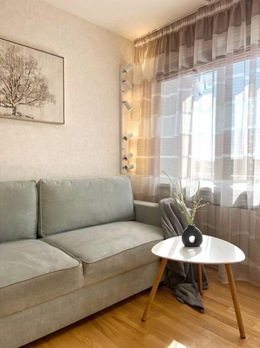 נרבה New Apartment With A View In The Town Center מראה חיצוני תמונה