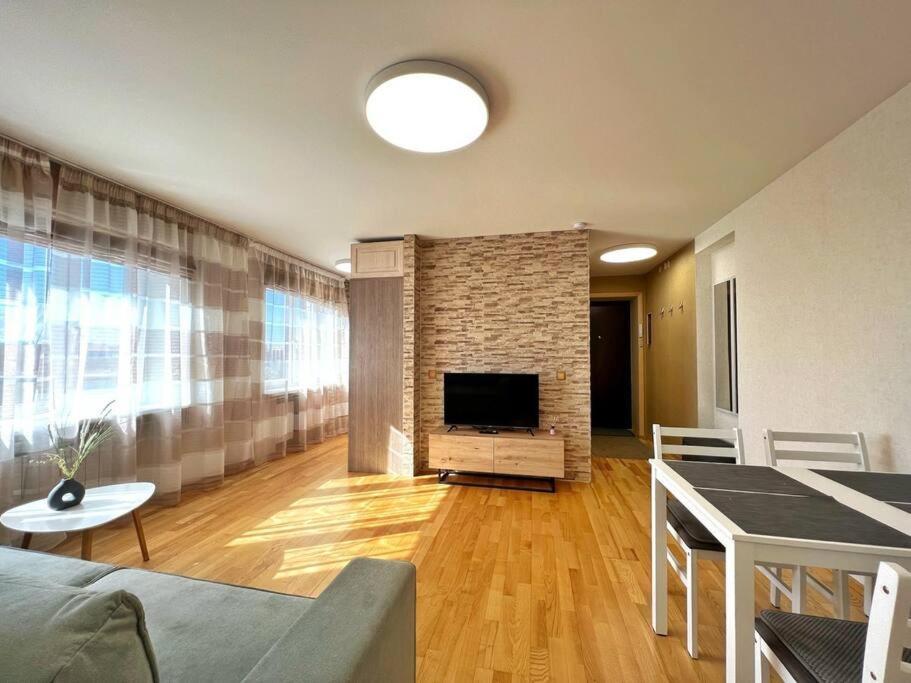 נרבה New Apartment With A View In The Town Center מראה חיצוני תמונה